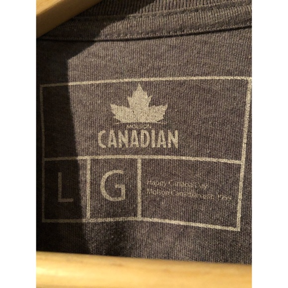 Molson Canadian Shirt - Picture 4 of 4